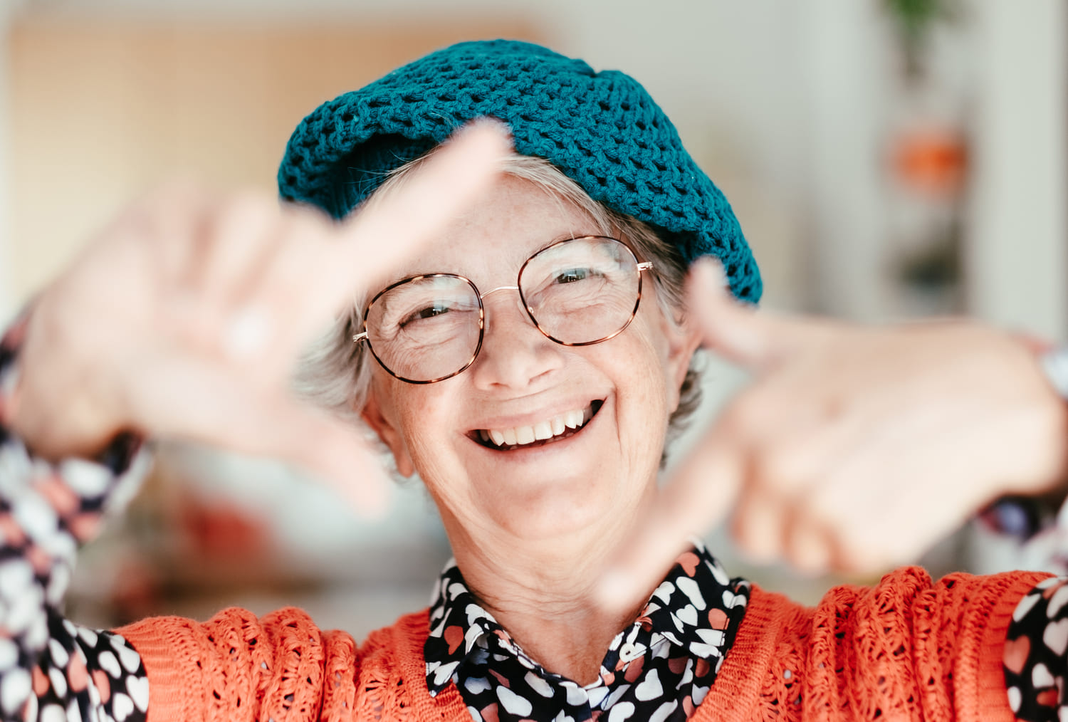 implante dental o puente dental fijo